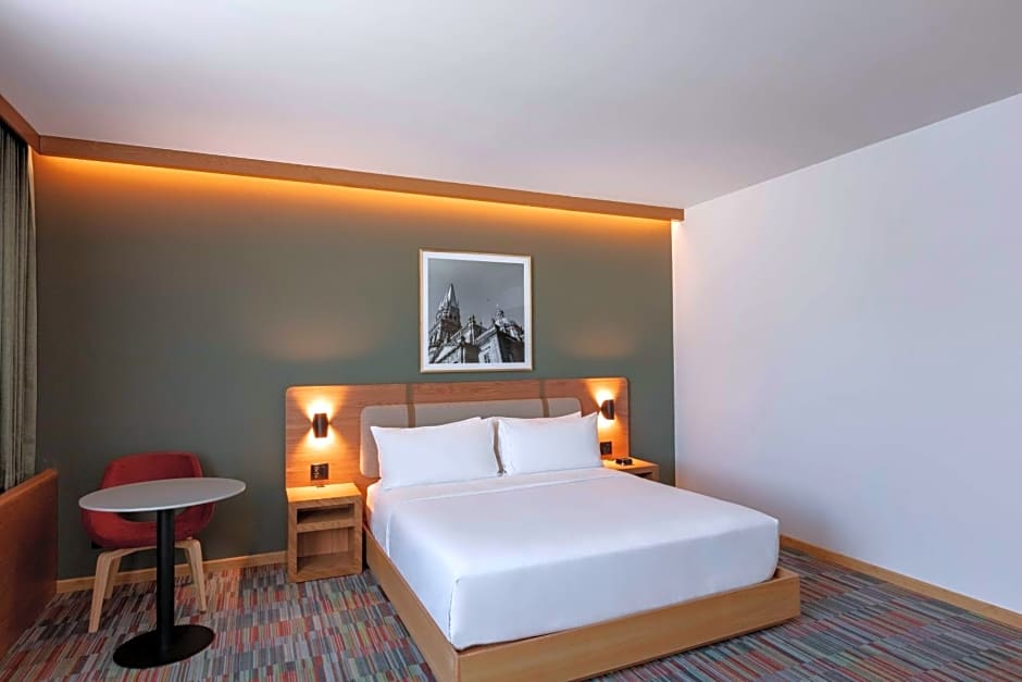 Hilton Garden Inn Guadalajara Airport