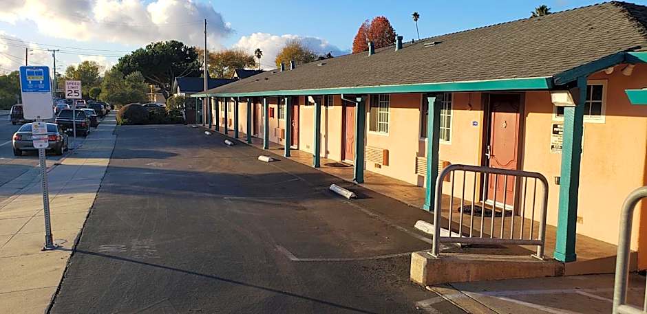 Riverside Inn & Suites Santa Cruz