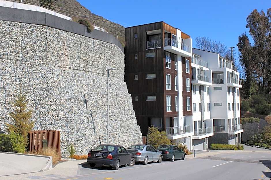 Queenstown Village Apartments