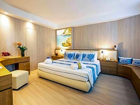 Standard Family Suite with 2 Connecting Rooms