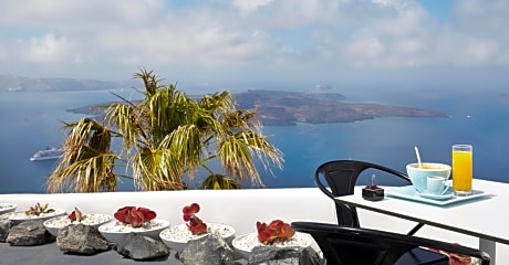 HONEYMOON HEART SUITES