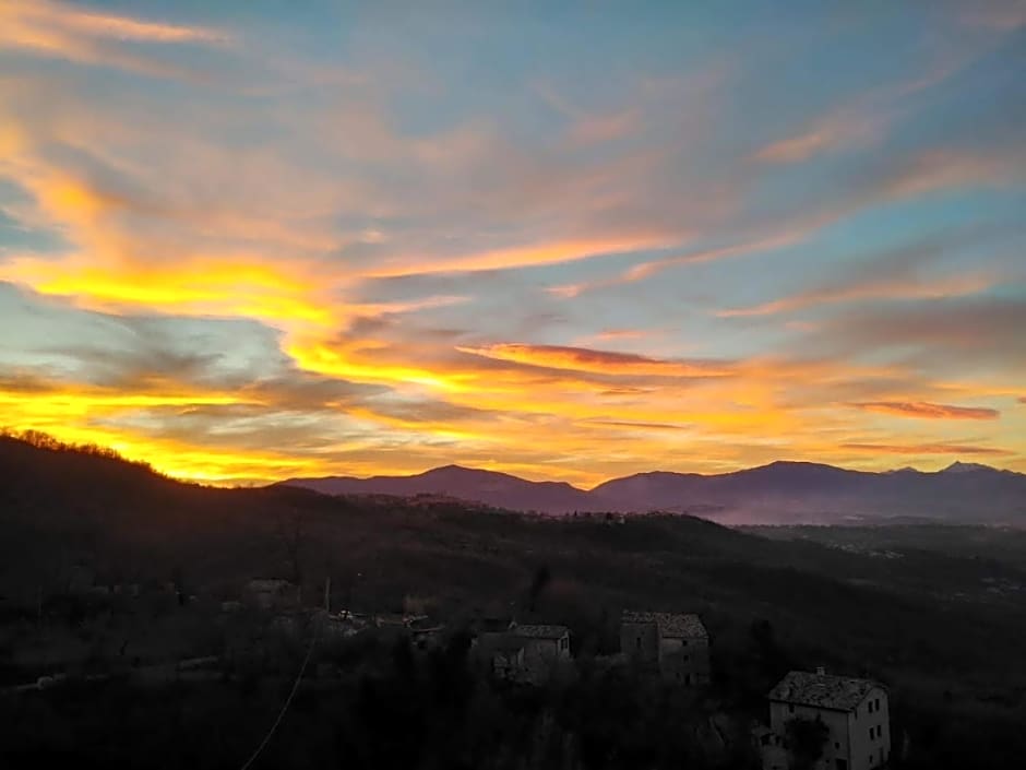 La casa dalle finestre blu