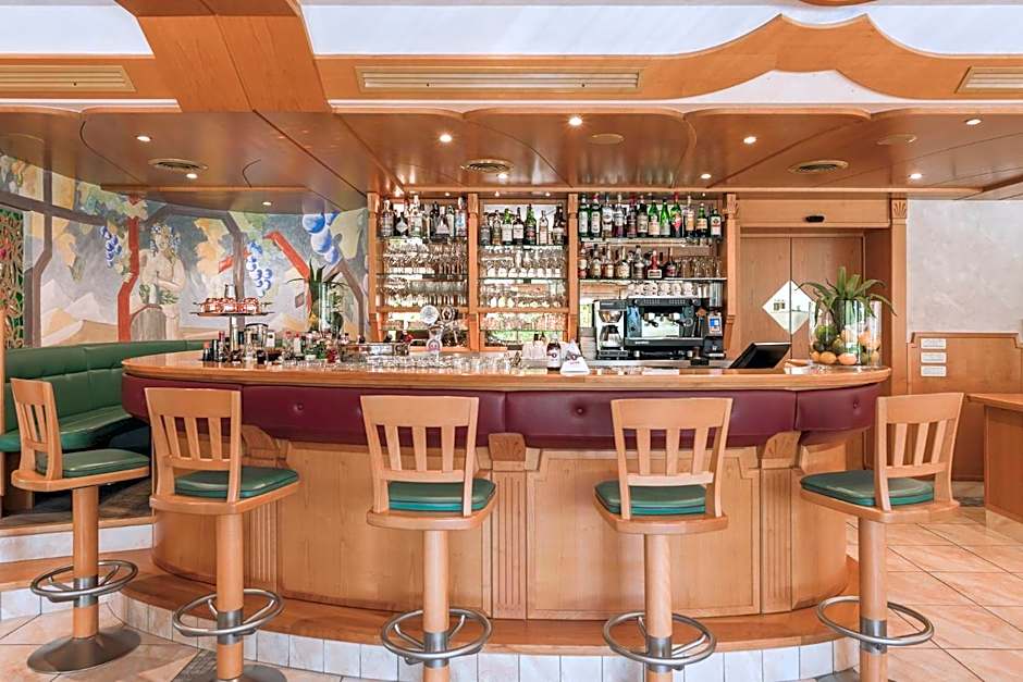 Heidi & Edith Family Aparthotel