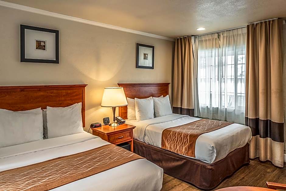 The Inn at 1252 Monterey