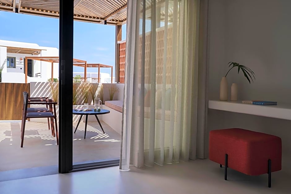 Minois Sugarcube Suites