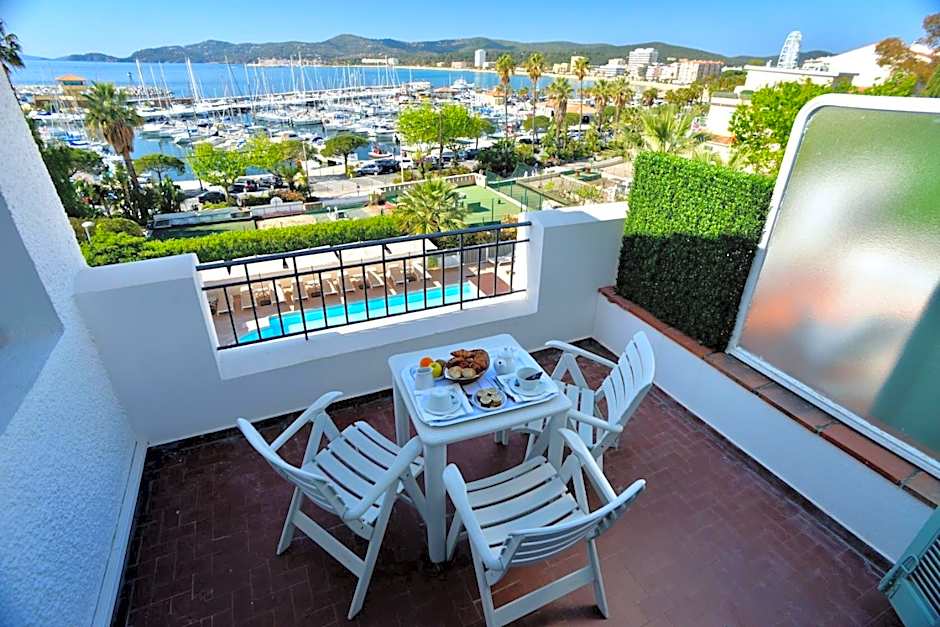 Auberge De La Calanque