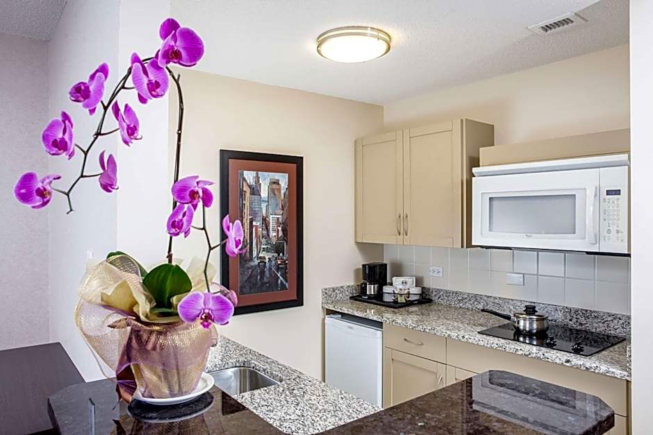 Campus Tower Suite Hotel