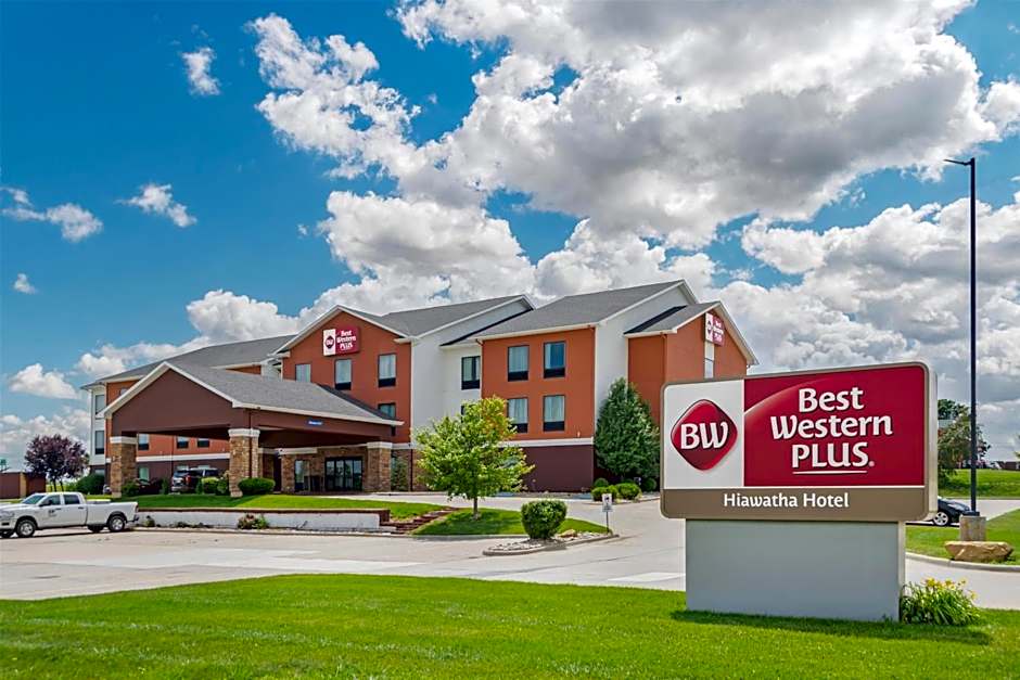 Best Western Plus Hiawatha Hotel