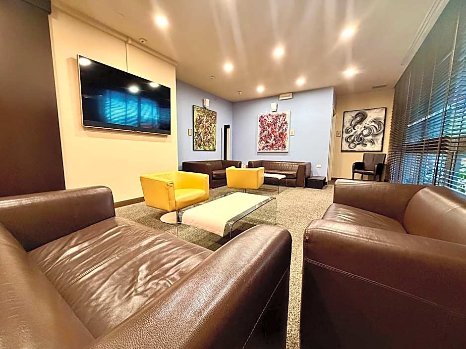 Executive Hotel
