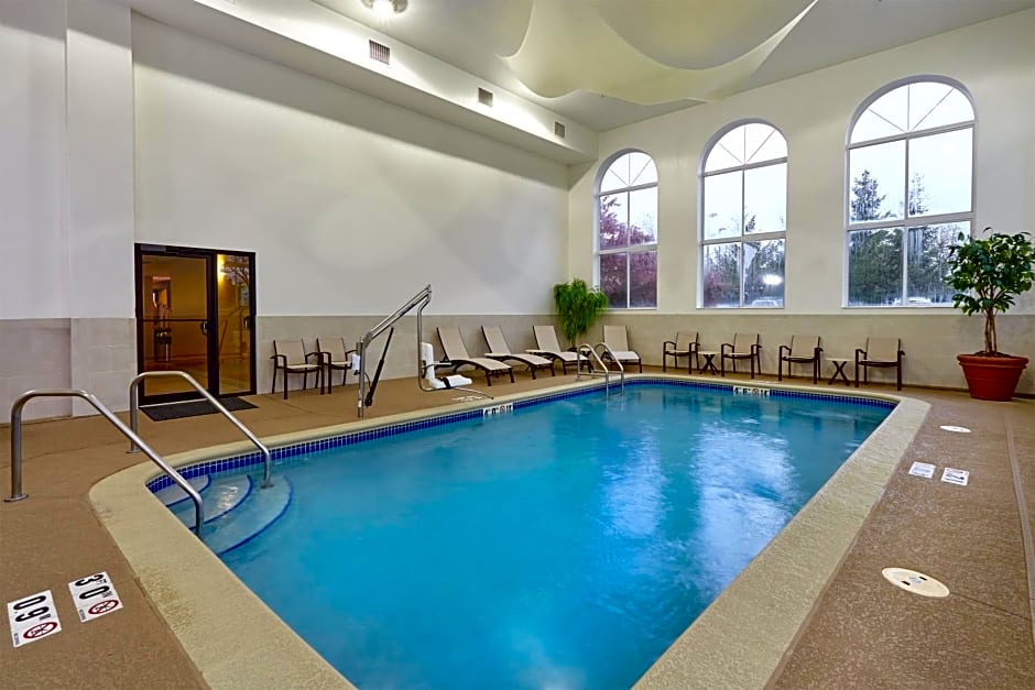 Holiday Inn Express Hotel & Suites Chicago-Libertyville