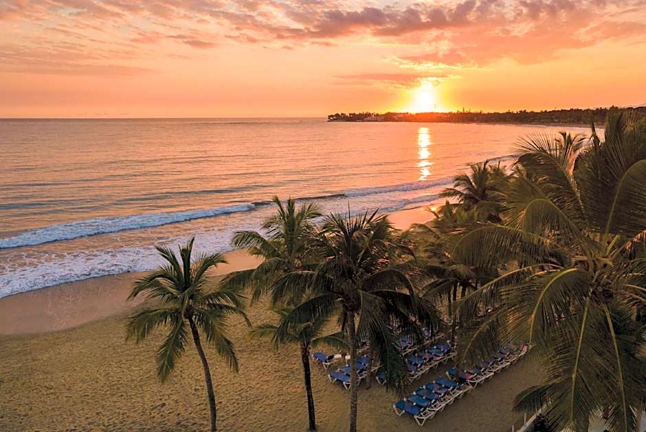 Viva Tangerine by Wyndham, A Trademark All Inclusive