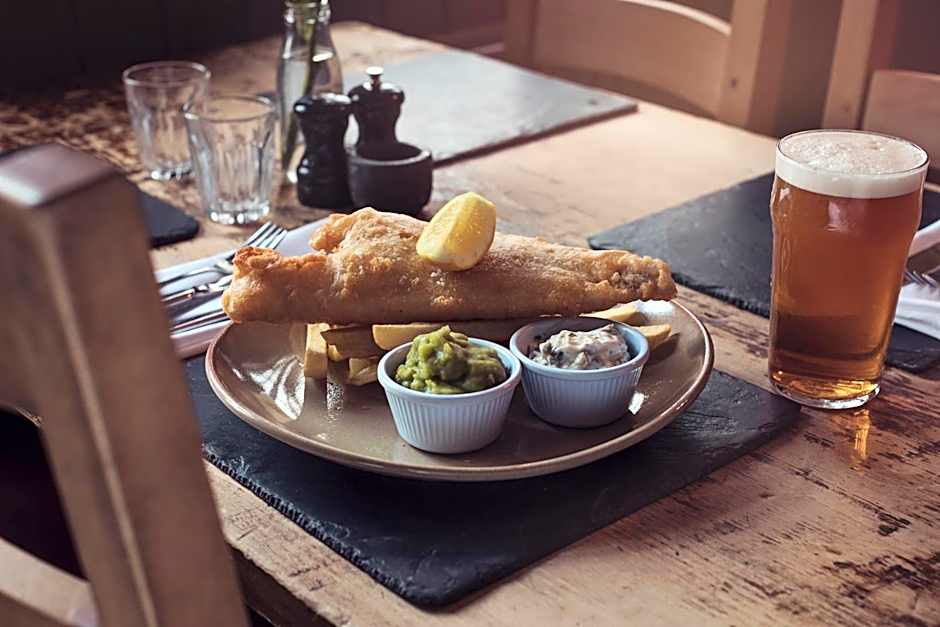 Tweedies Bar and Lodge