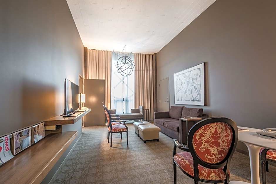 Proximity Hotel