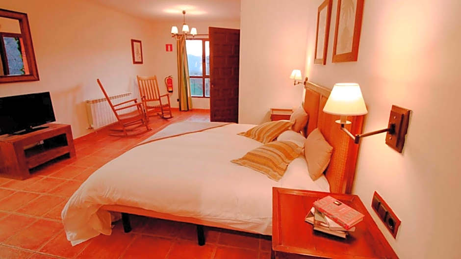 Casona De Navalmedio