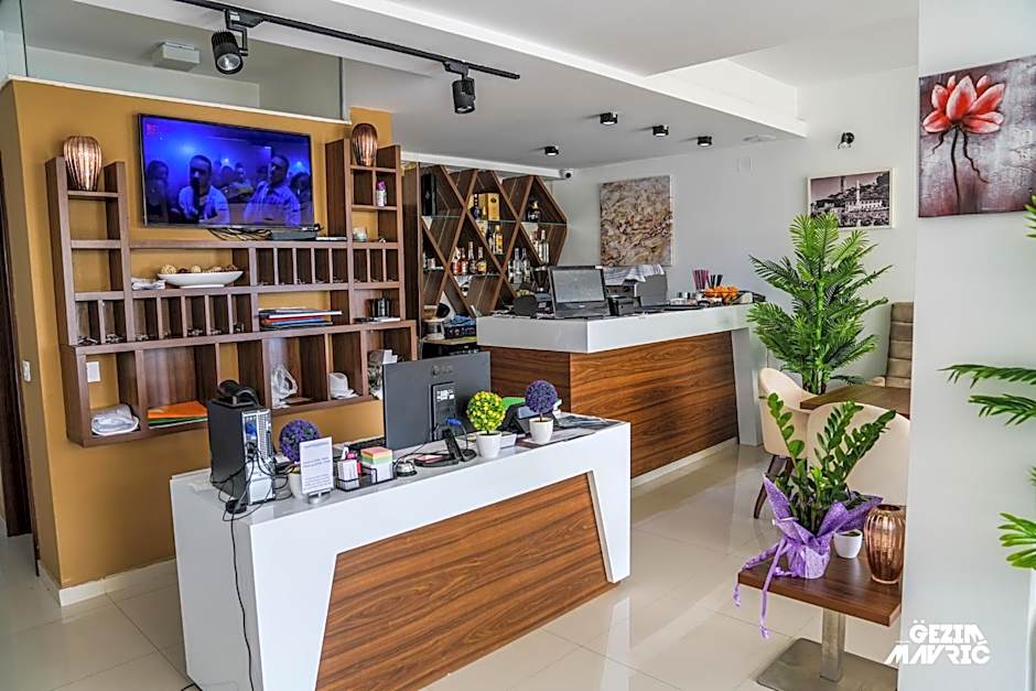 Hotel Mediterraneo Liman FREE PRIVATE BEACH FOR HOTEL GUEST