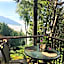 The Fraser River's Edge B&B Lodge