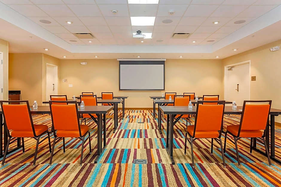 Fairfield Inn & Suites by Marriott Decatur at Decatur Conference Center
