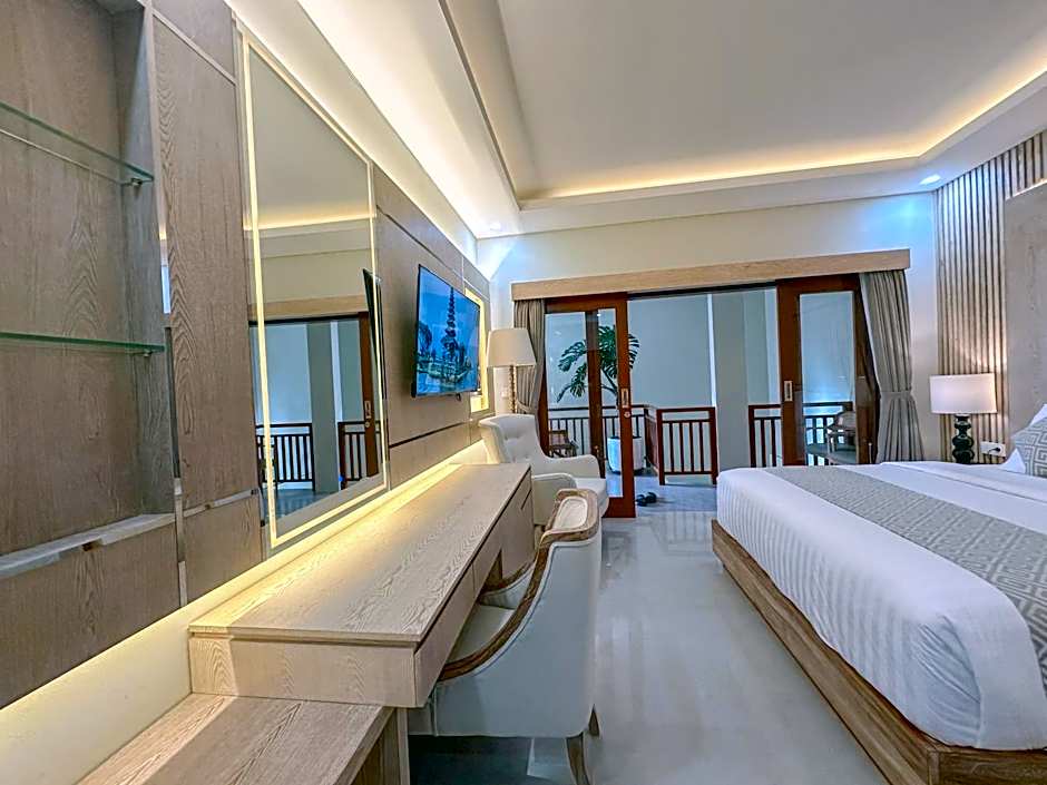 Photo 1 of 7 of Deluxe Grand, Bathtub