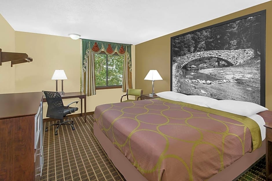 Super 8 by Wyndham Webster City IA