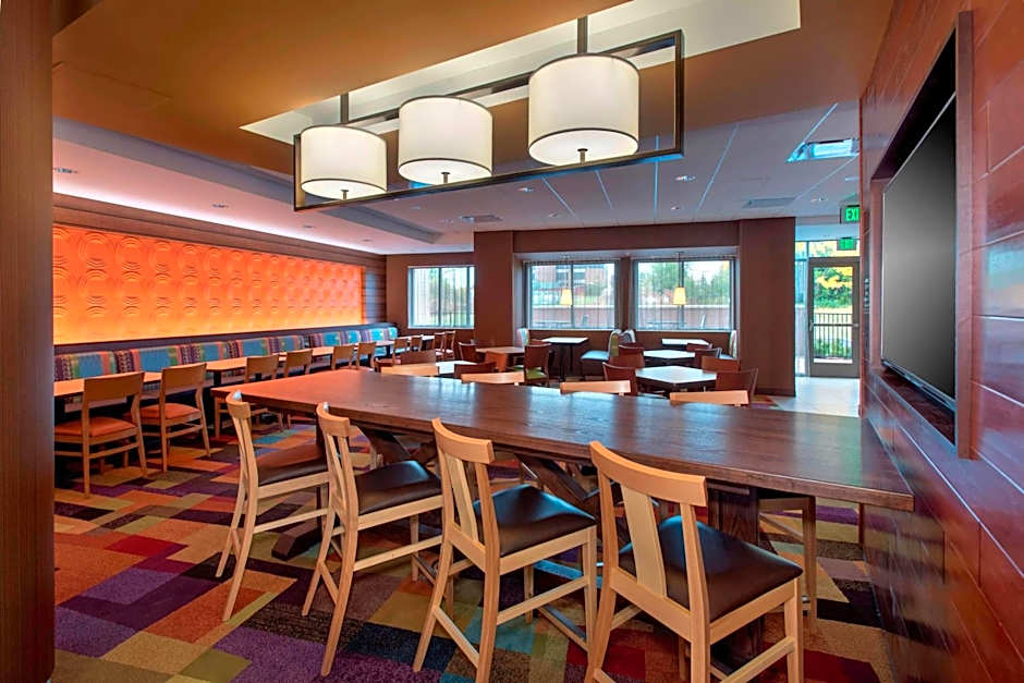 Fairfield Inn & Suites by Marriott Syracuse Carrier Circle