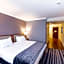 Holiday Inn Cardiff - North M4 By IHG