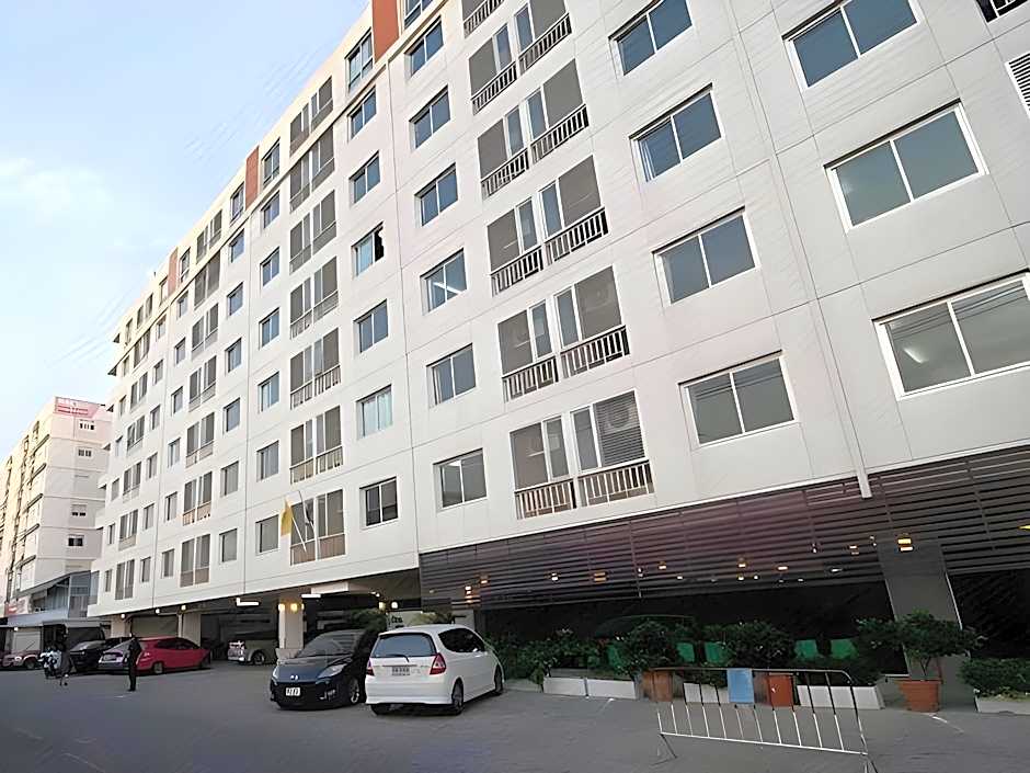 Praso Ratchada Private Residence