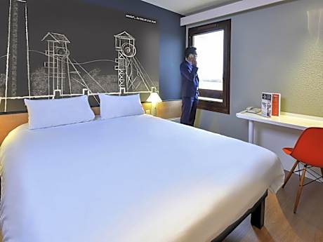 Studio With One Double Bed And One Sofa Bed