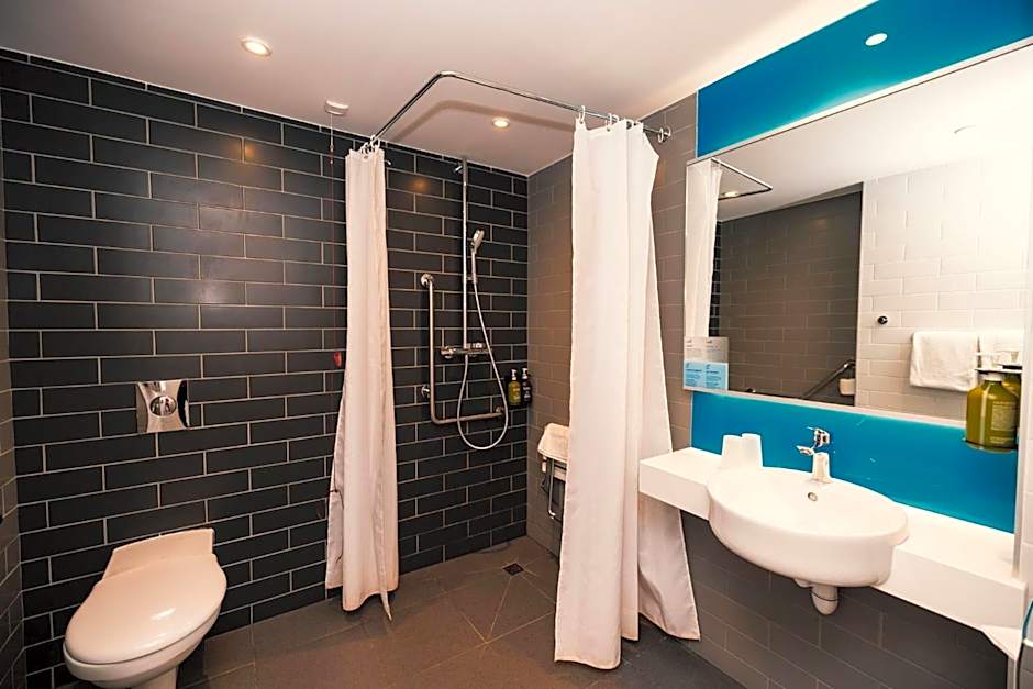 Holiday Inn Express Paris - CDG Airport By IHG