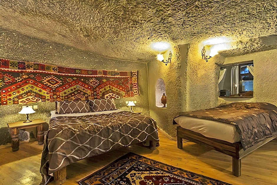 Antique Terrace Suites