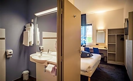 Double Room - Disability Access