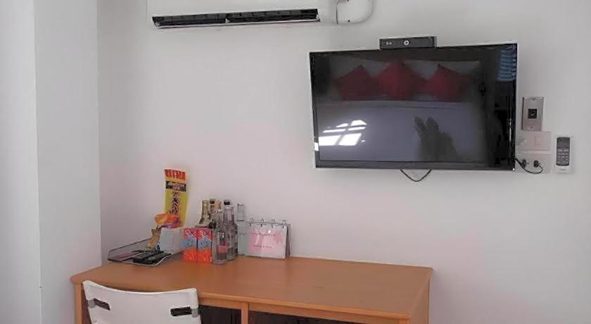 Iroom Hotel
