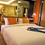 Dragon River Avenue Hotel
