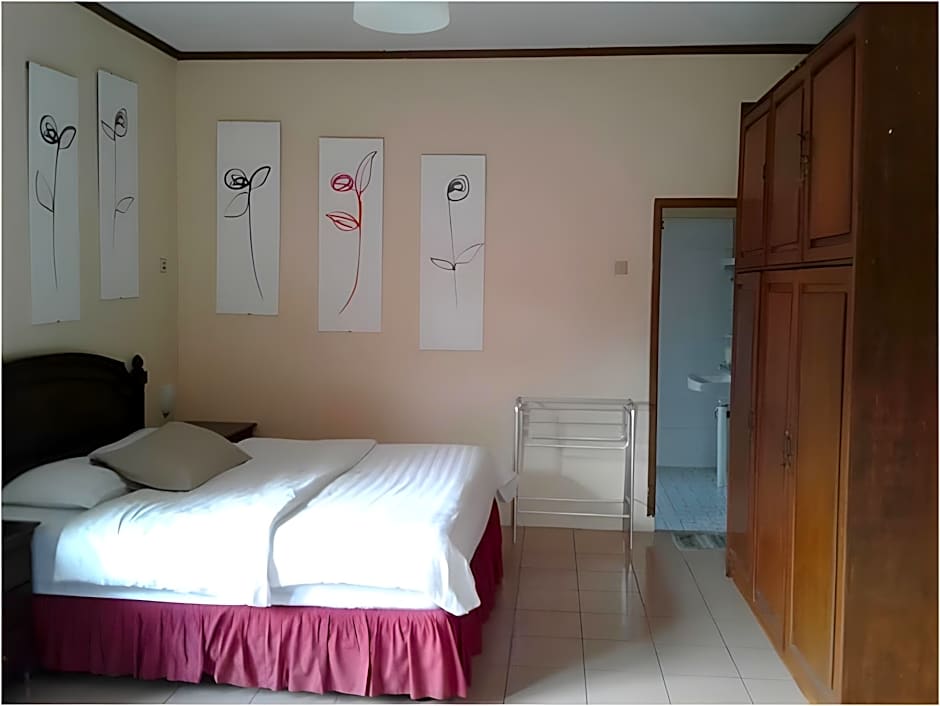 Villa Tunas Alam Mutiara