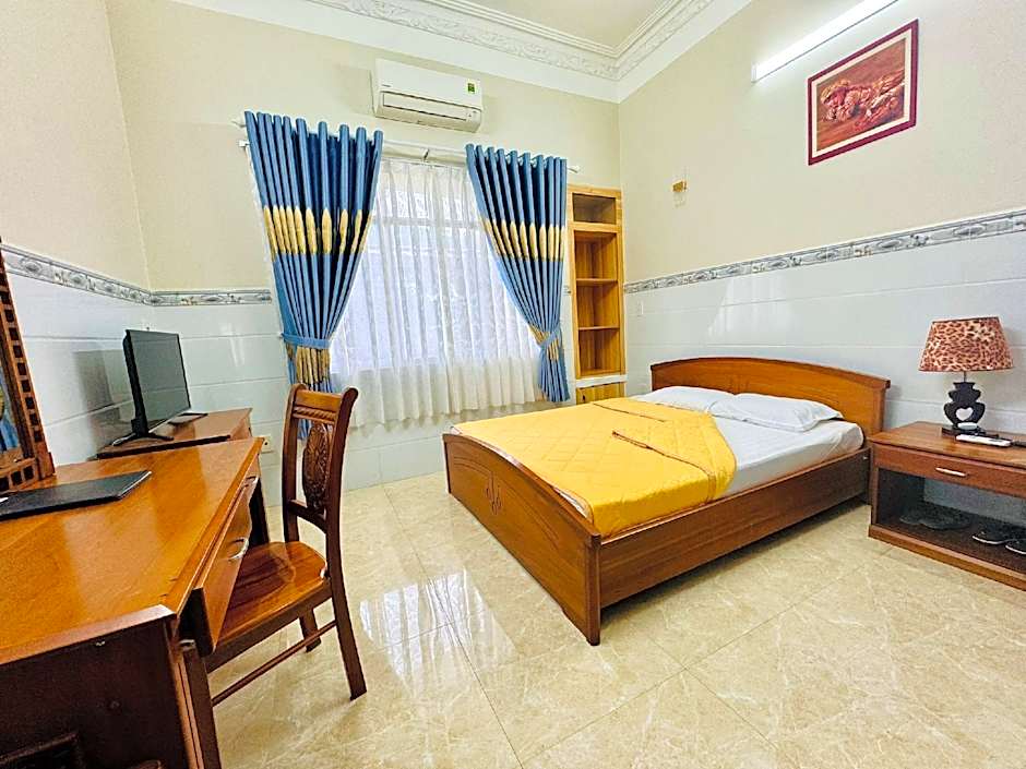 Hoa Binh 2 Hotel