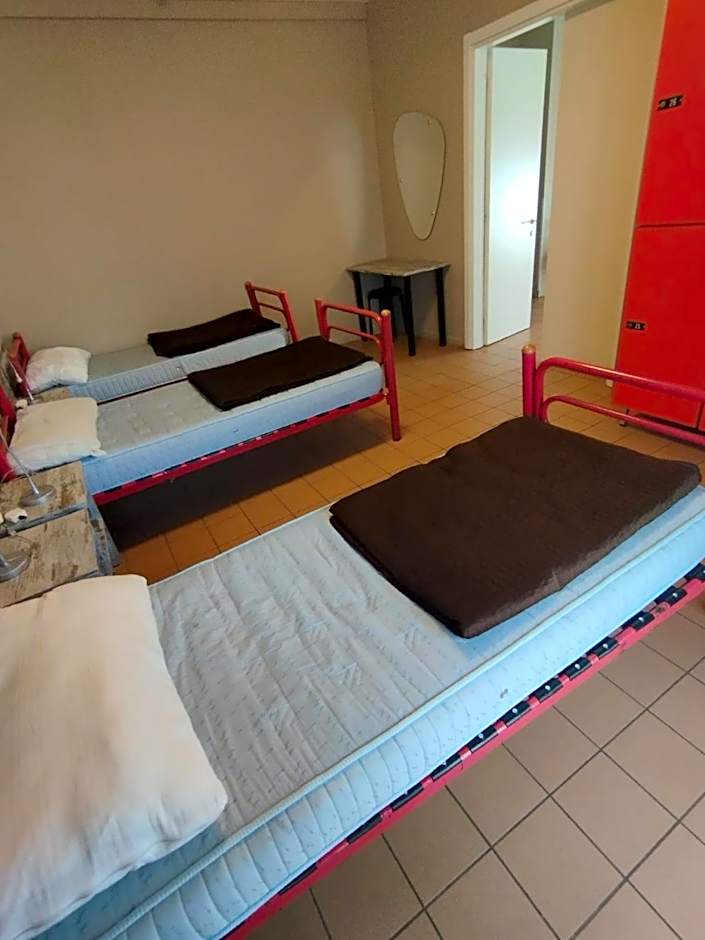 Photo 1 of 4 of Bed in 6-Bed Male Dormitory Room