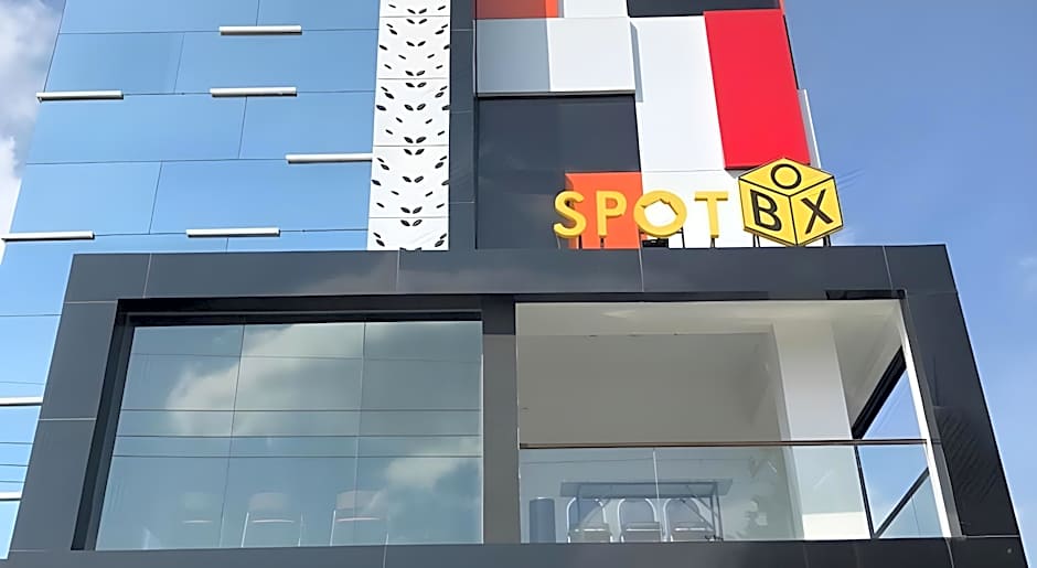 Front One Inn Kediri