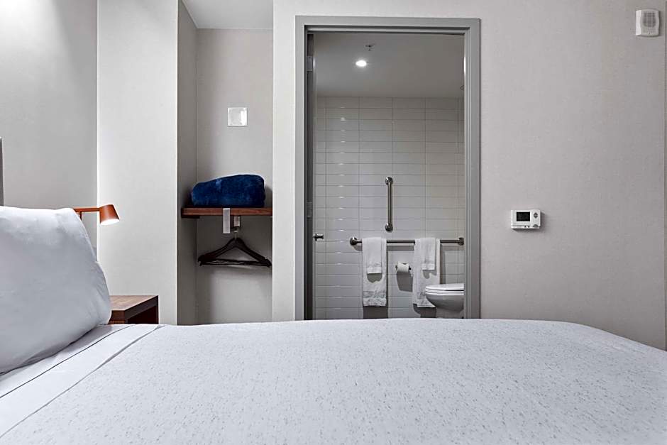 Motto by Hilton Washington DC City Center