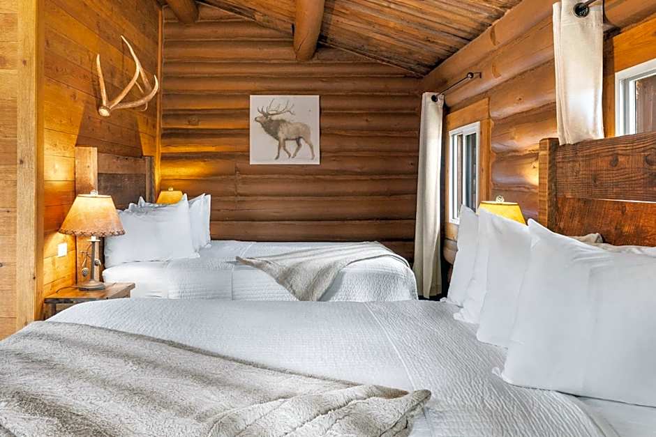 Elkhorn Cabins and Inn