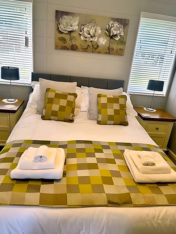 Hollicarrs - Newlands