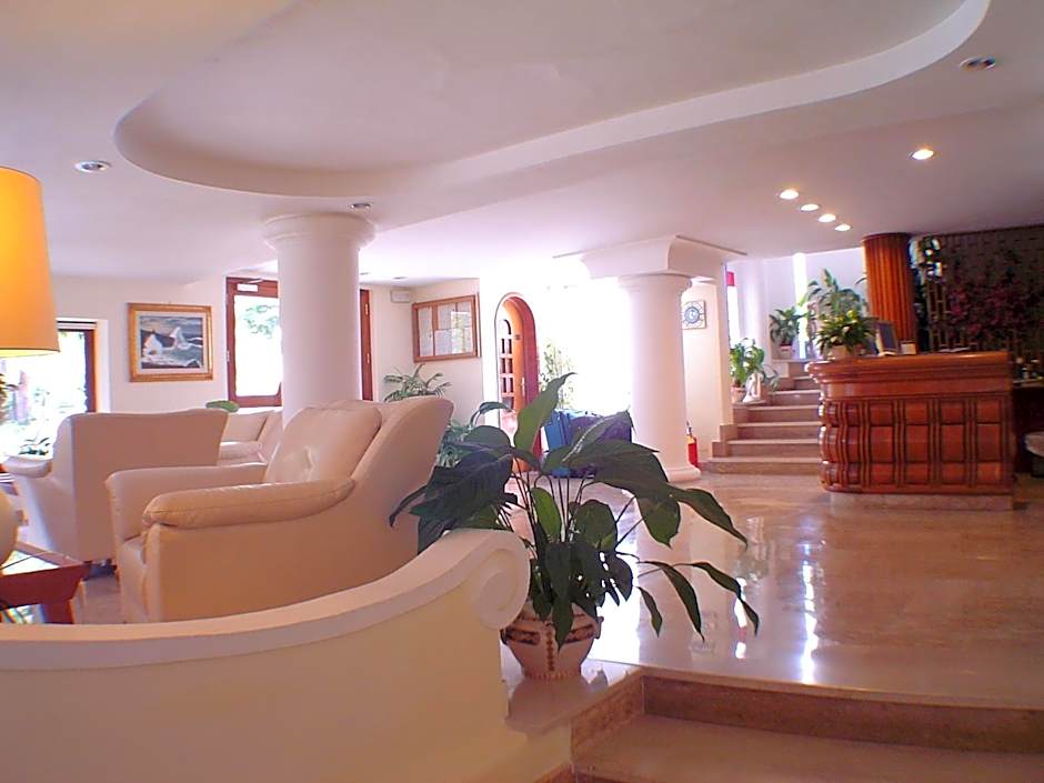 Bougainville Luxury Boutique Hotel