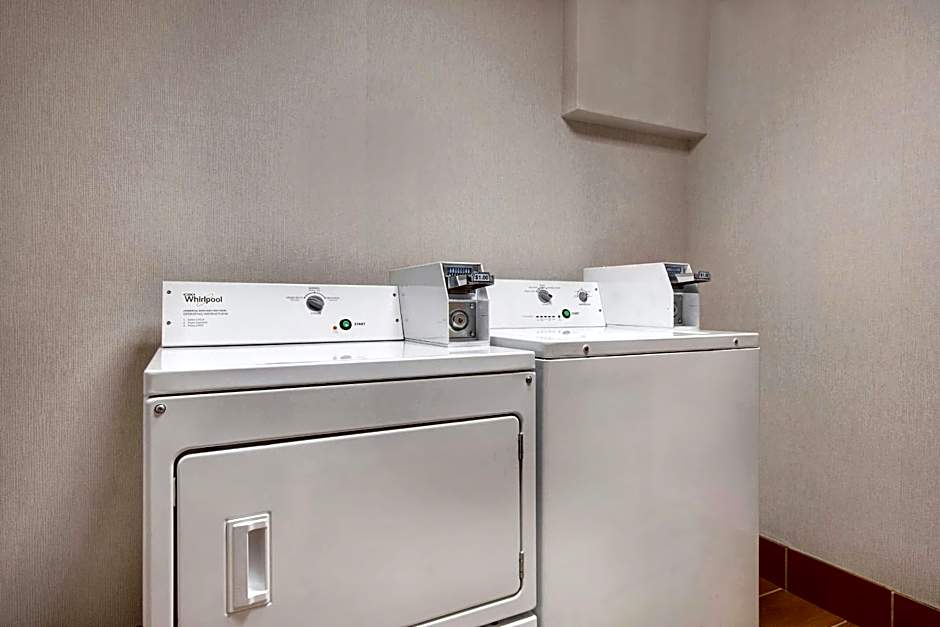 Fairfield Inn & Suites by Marriott Rochester West/Greece