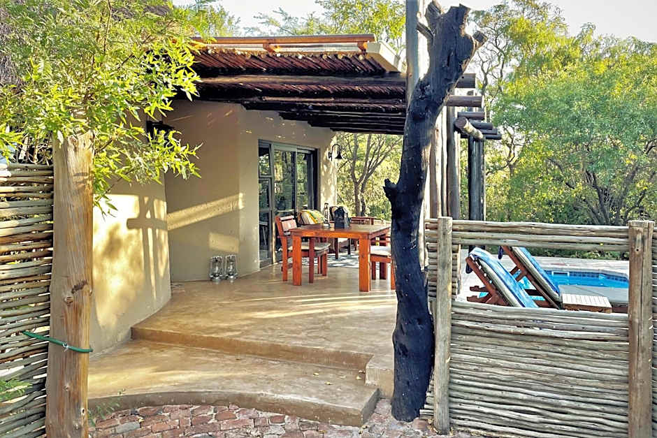 iKhaya LamaDube Game Lodge