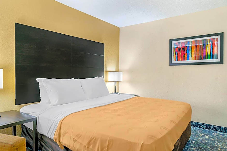 Quality Inn & Suites Banquet Center