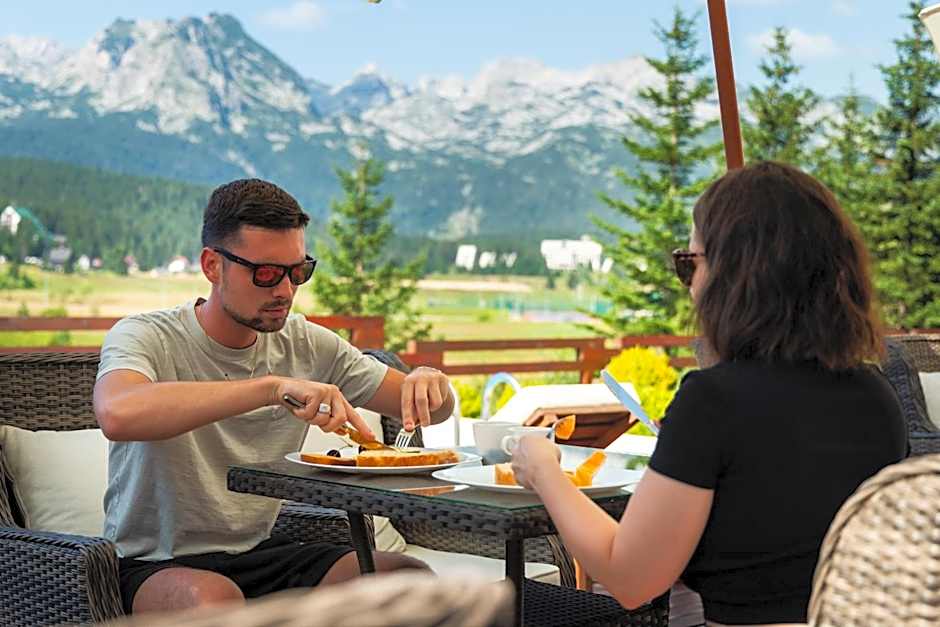 NORTH STORY - Luxury Chalet - Apartments & rooms