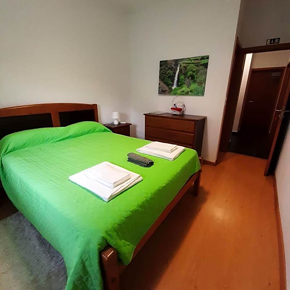 Casas da Escola - "A Escola" - Meãs