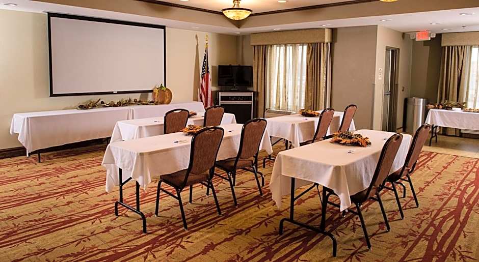 Holiday Inn Express & Suites Superior By IHG