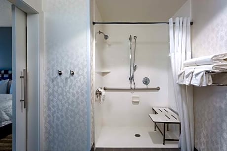 1Kg Mobility/Hearing Access Ri Shwr Studio Ns