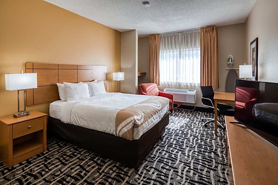 Quality Inn and Suites Springfield Southwest near I-72