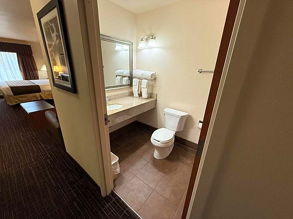 Richland Inn and Suites