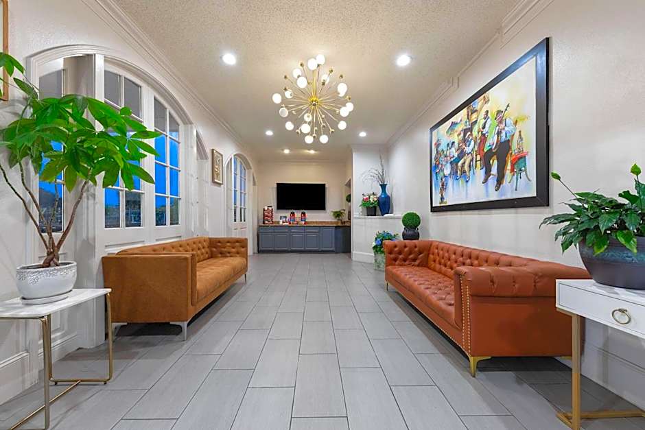 Super 8 by Wyndham New Orleans